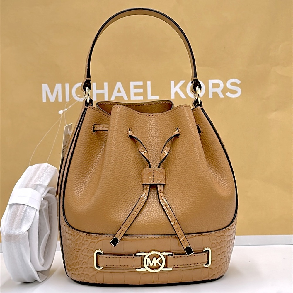 MICHAEL KORS 
Reed Medium Pebbled Leather Belted Bucket Messenger SatchelCrossbo